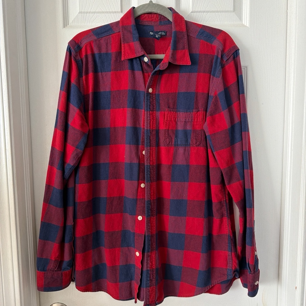 GAP Men's Red and Blue Checkered Shirt